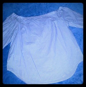 OFF SHOULDER BLOUSE sz XL  $6 IF BUNDLED$
